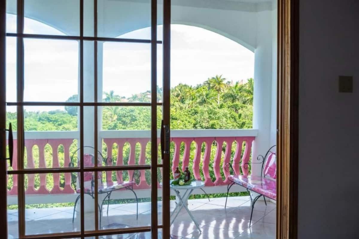 Sweetsop Jamaica Villa And Tours Montego Bay Eksteriør billede